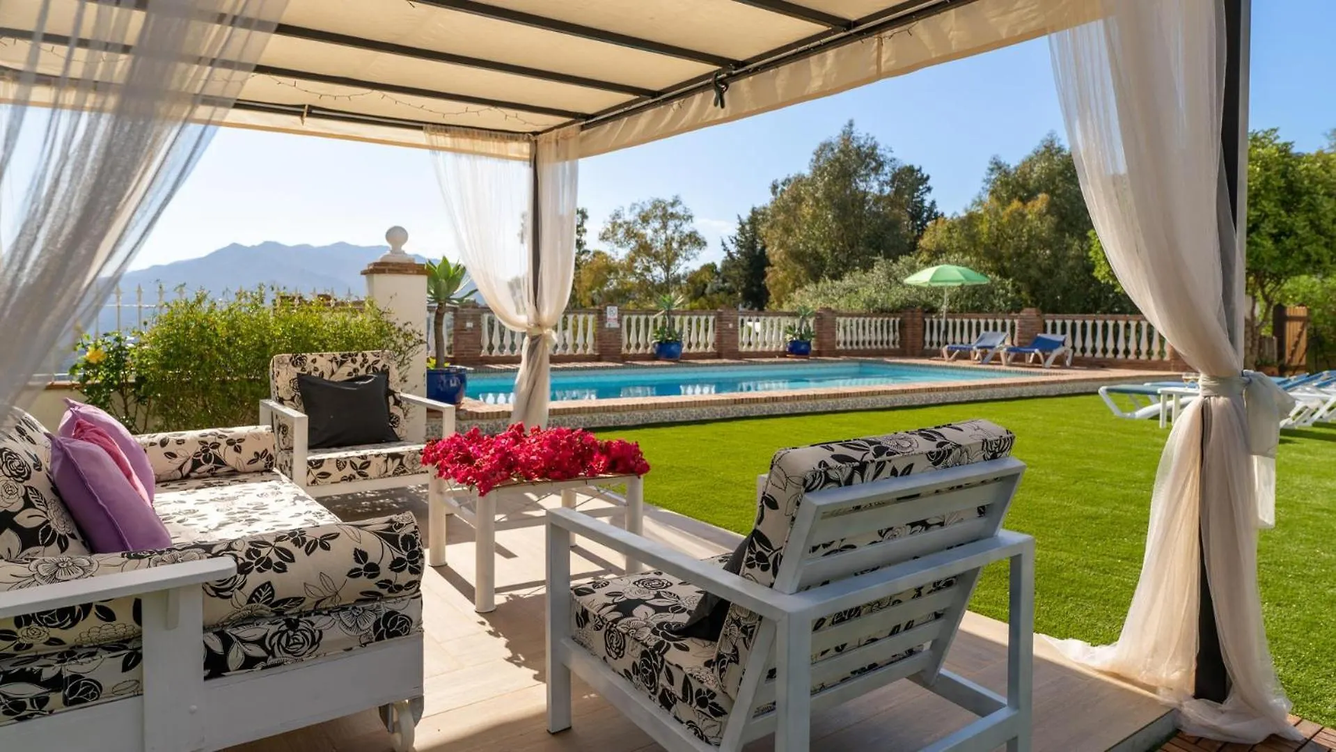 Villa Buhardilla By Casitas Select Mijas